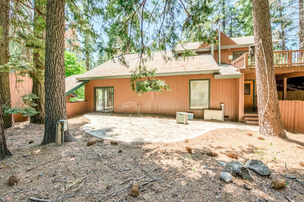 39145 Checkerbloom Lane Shaver Lake, CA 93664