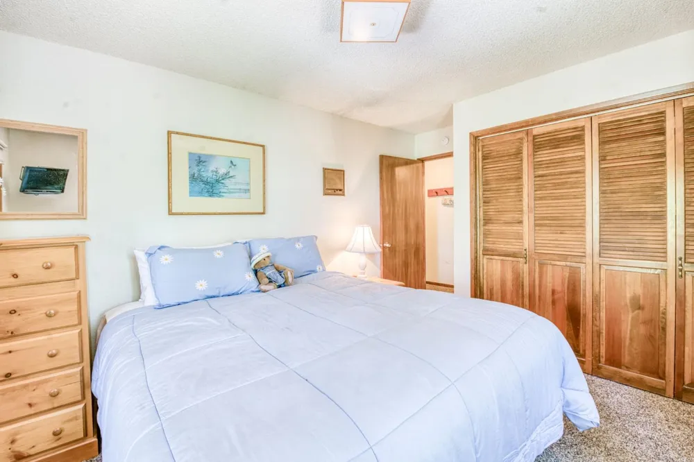 39145 Checkerbloom Lane Shaver Lake, CA 93664