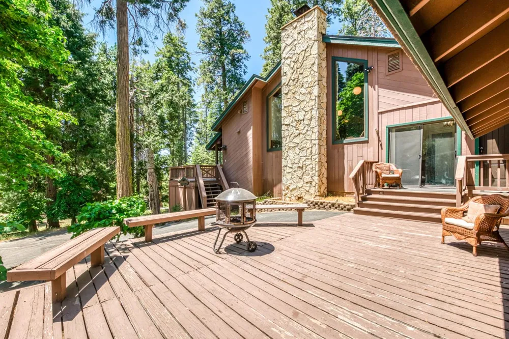 39145 Checkerbloom Lane Shaver Lake, CA 93664