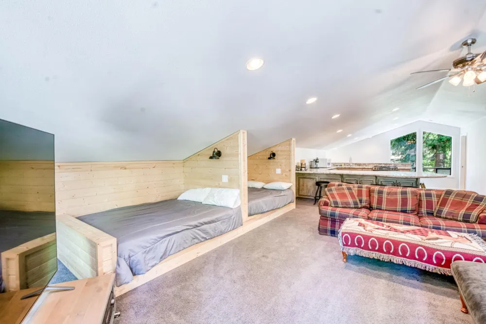 39145 Checkerbloom Lane Shaver Lake, CA 93664