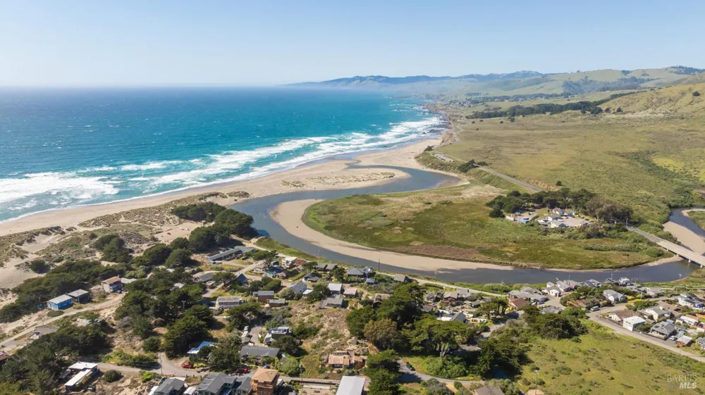 255 Lisbeth Lane Bodega Bay, CA 94923