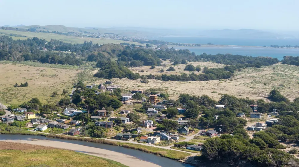 255 Lisbeth Lane Bodega Bay, CA 94923