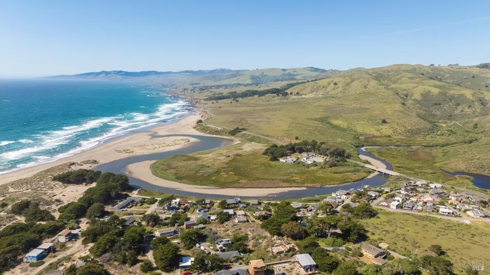 255 Lisbeth Lane Bodega Bay, CA 94923