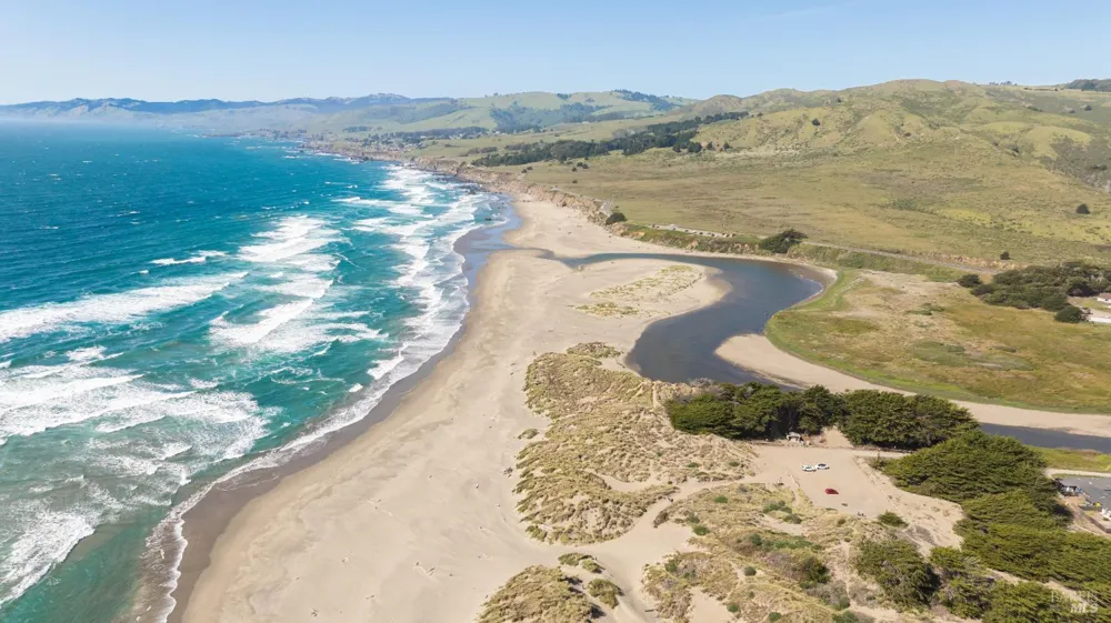 255 Lisbeth Lane Bodega Bay, CA 94923