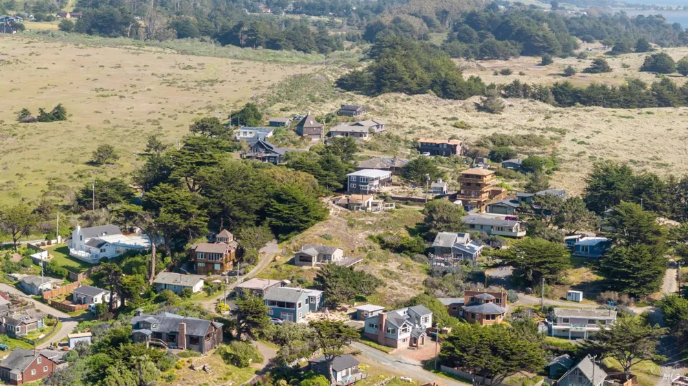 255 Lisbeth Lane Bodega Bay, CA 94923