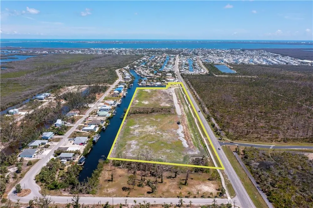 3810 Stringfellow Road St. James City, FL 33956