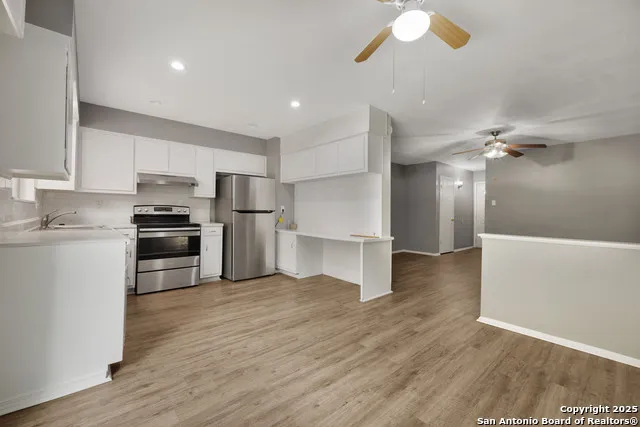 6014 EVERS RD Leon Valley, TX 78238
