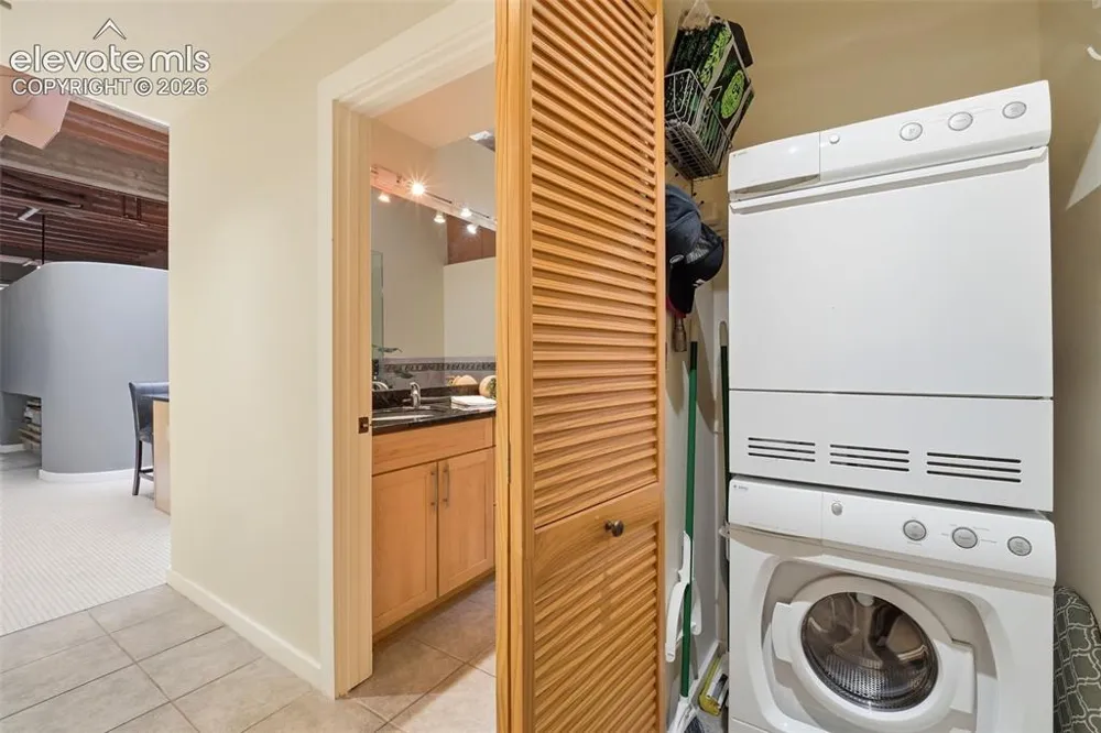 934 Manitou Avenue #212 Manitou Springs, CO 80829