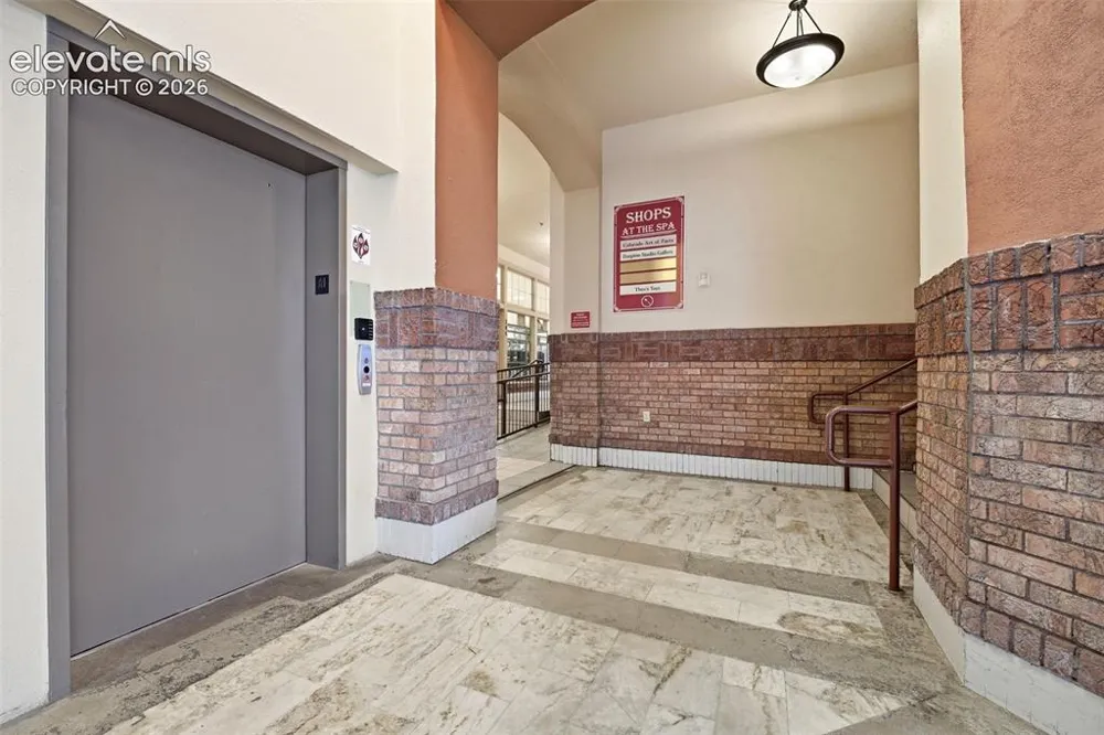 934 Manitou Avenue #212 Manitou Springs, CO 80829
