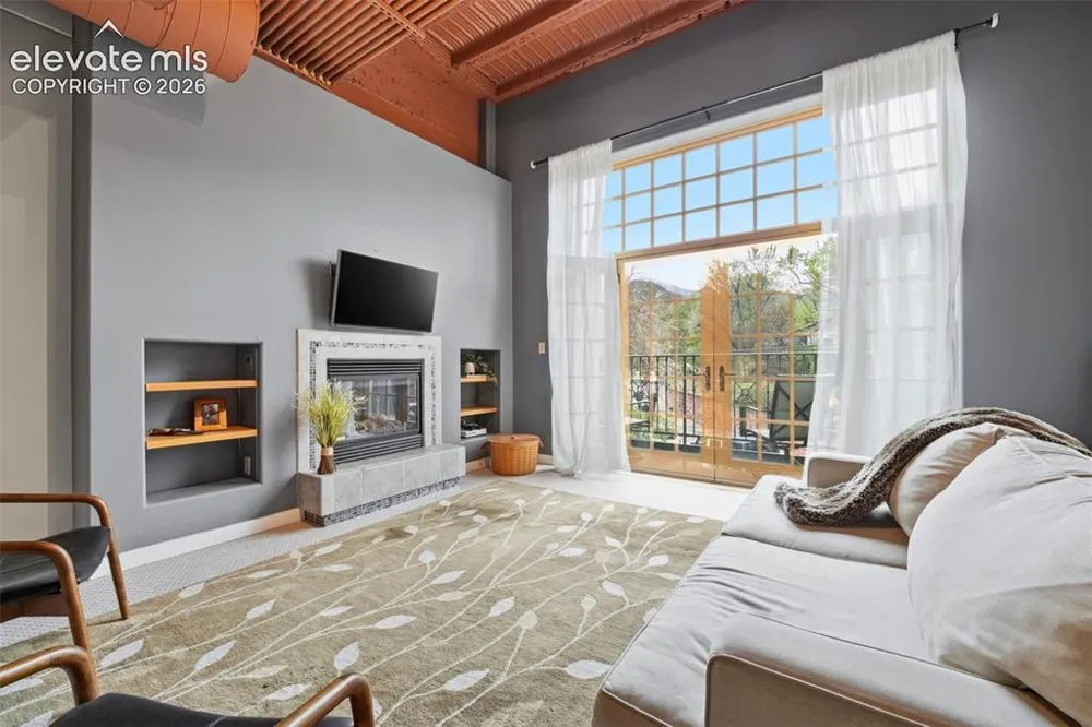 934 Manitou Avenue #212 Manitou Springs, CO 80829
