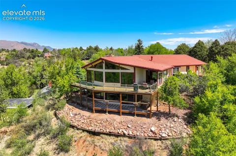 1224 W High Point Lane