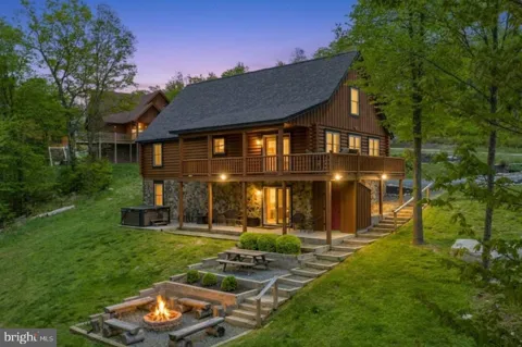 870 CAMP ROAD