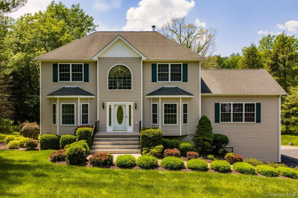 41 Philip Drive Montgomery, NY 12549