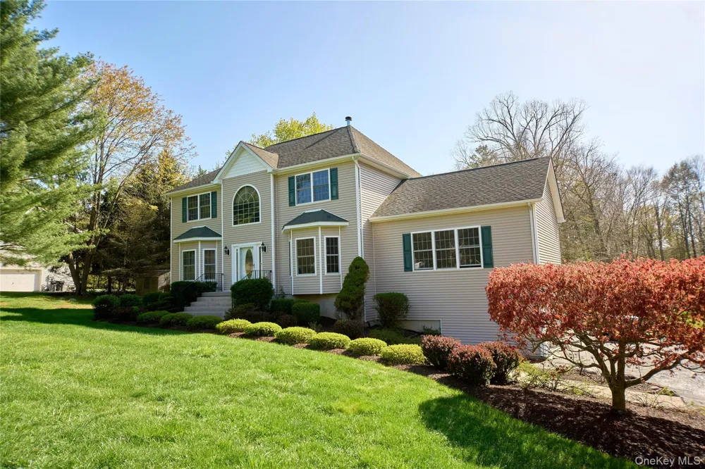 41 Philip Drive Montgomery, NY 12549