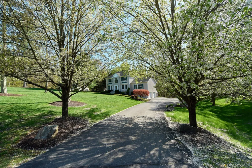 41 Philip Drive Montgomery, NY 12549