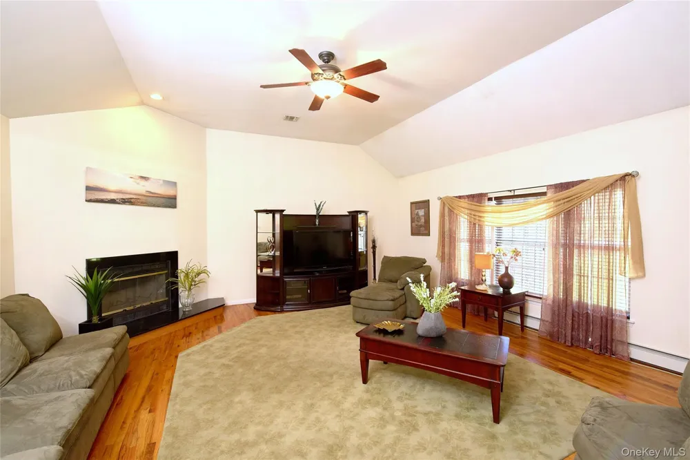 41 Philip Drive Montgomery, NY 12549