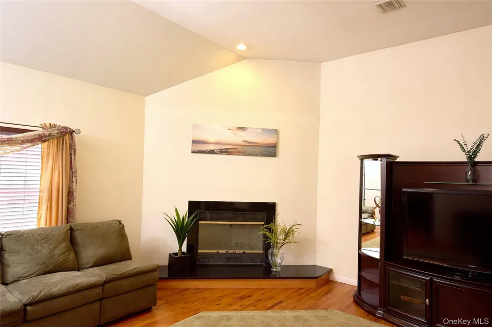 41 Philip Drive Montgomery, NY 12549