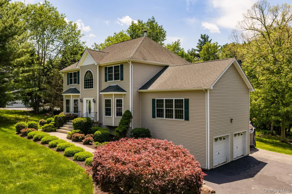 41 Philip Drive Montgomery, NY 12549