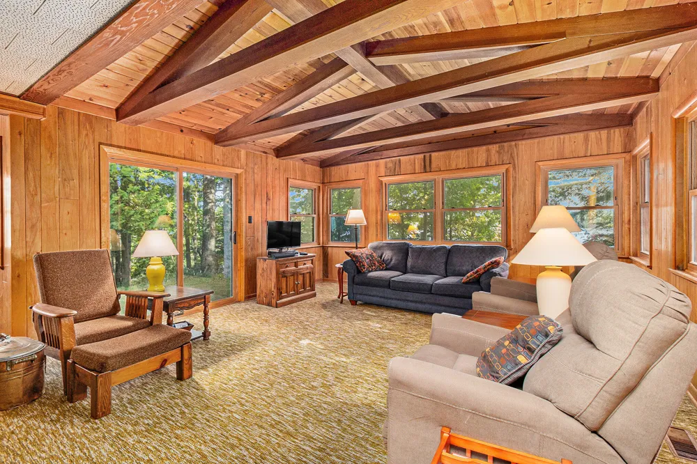 6253 Loggers Lane Hamlin Township, MI 49431