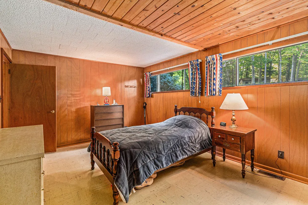 6253 Loggers Lane Hamlin Township, MI 49431