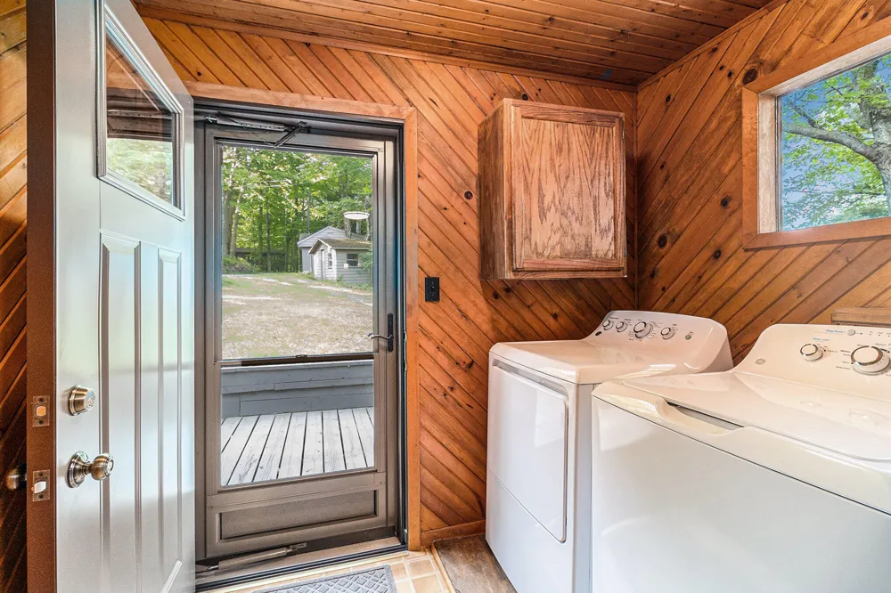 6253 Loggers Lane Hamlin Township, MI 49431