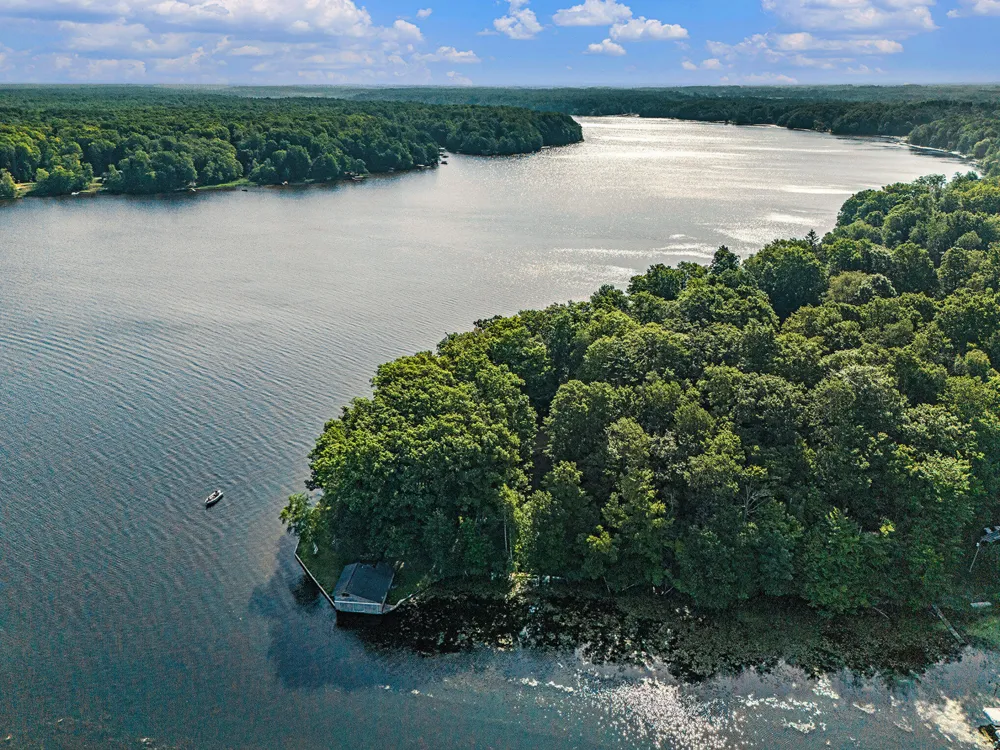 6253 Loggers Lane Hamlin Township, MI 49431