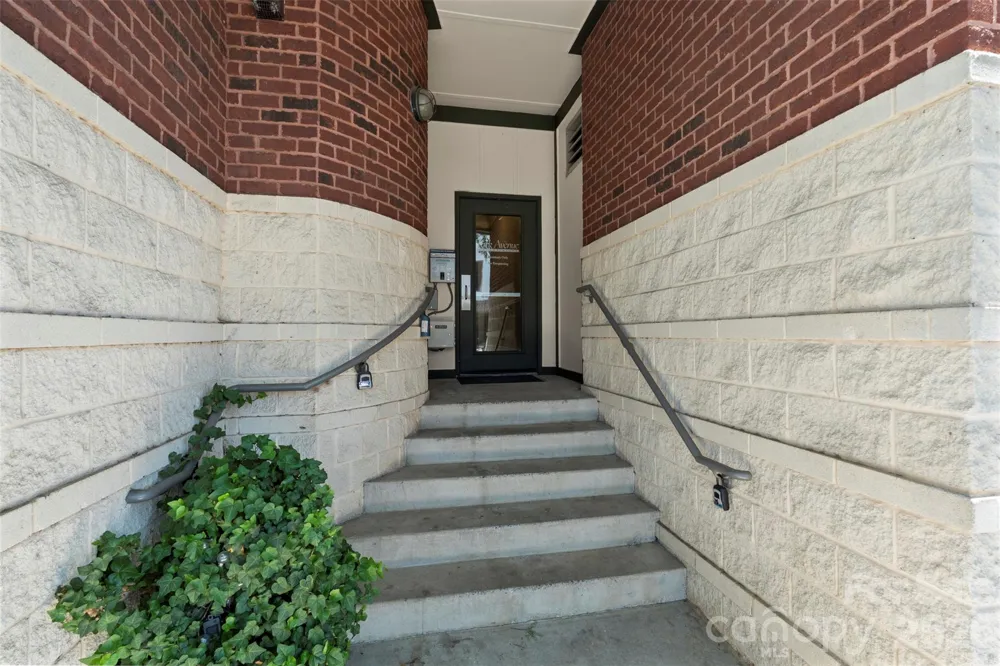 115 E Park Avenue ##401 Charlotte, NC 28203