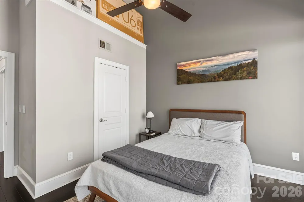 115 E Park Avenue ##401 Charlotte, NC 28203