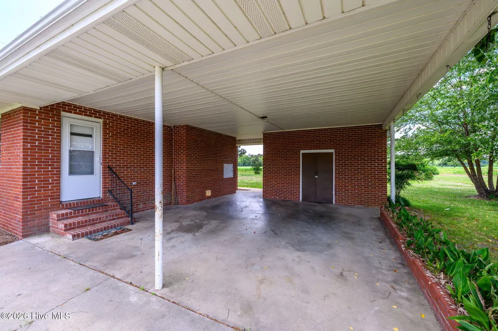 1273 Roseland Road Chadbourn, NC 28431