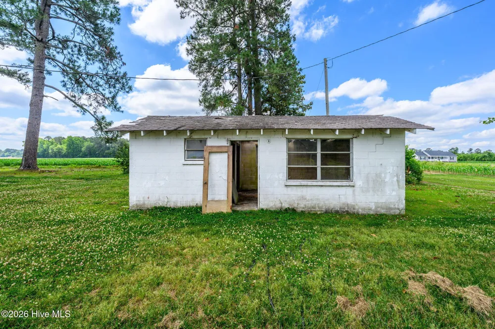 1273 Roseland Road Chadbourn, NC 28431
