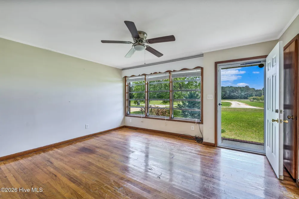 1273 Roseland Road Chadbourn, NC 28431