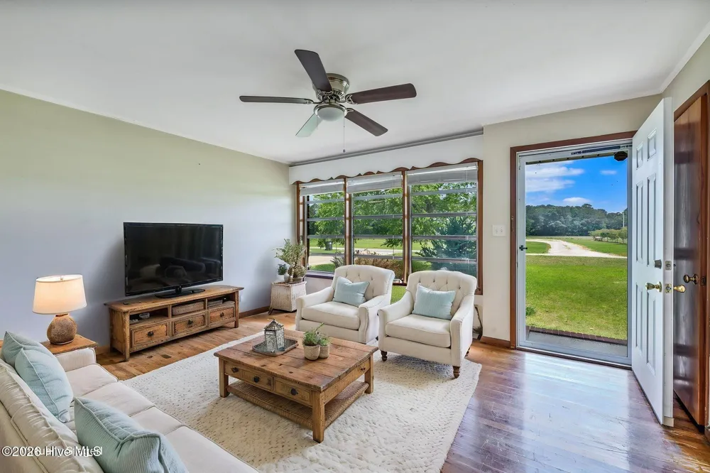 1273 Roseland Road Chadbourn, NC 28431