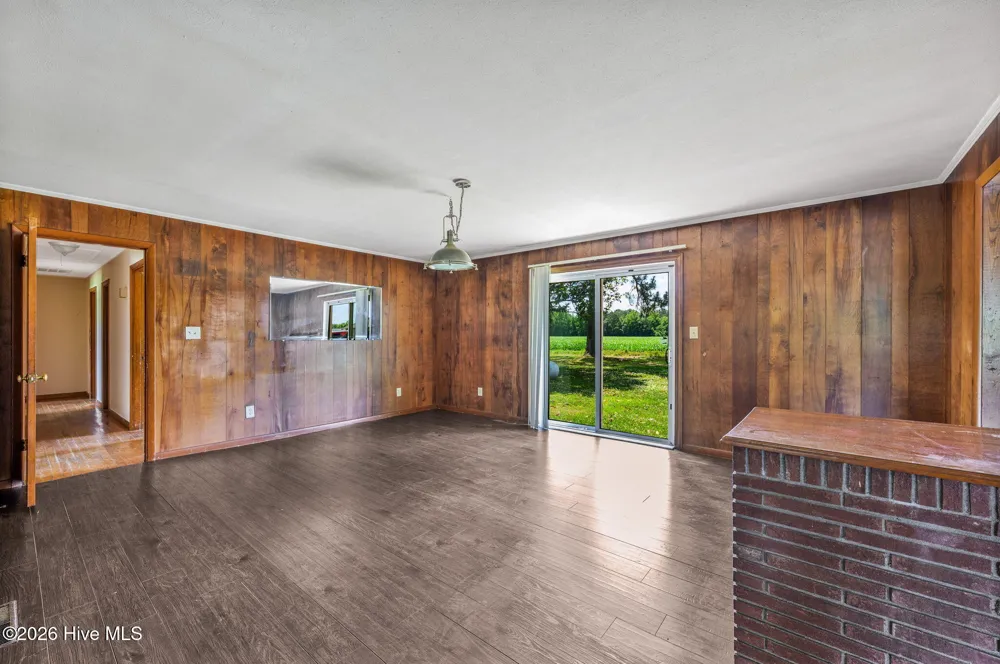 1273 Roseland Road Chadbourn, NC 28431
