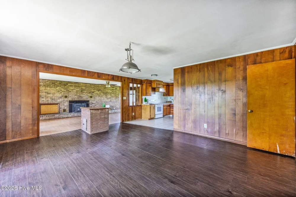 1273 Roseland Road Chadbourn, NC 28431