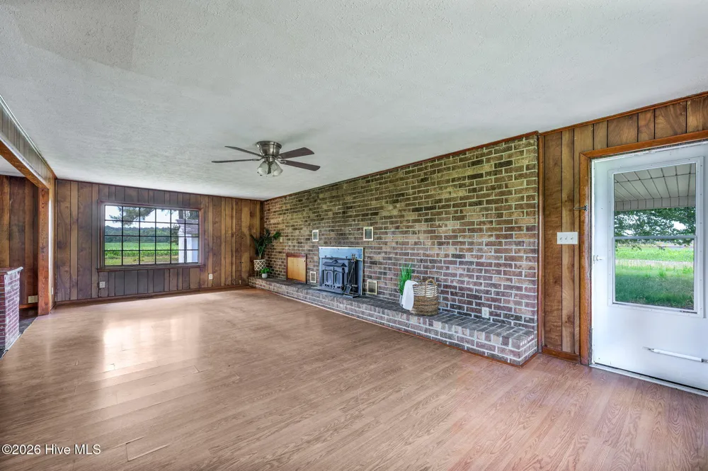 1273 Roseland Road Chadbourn, NC 28431