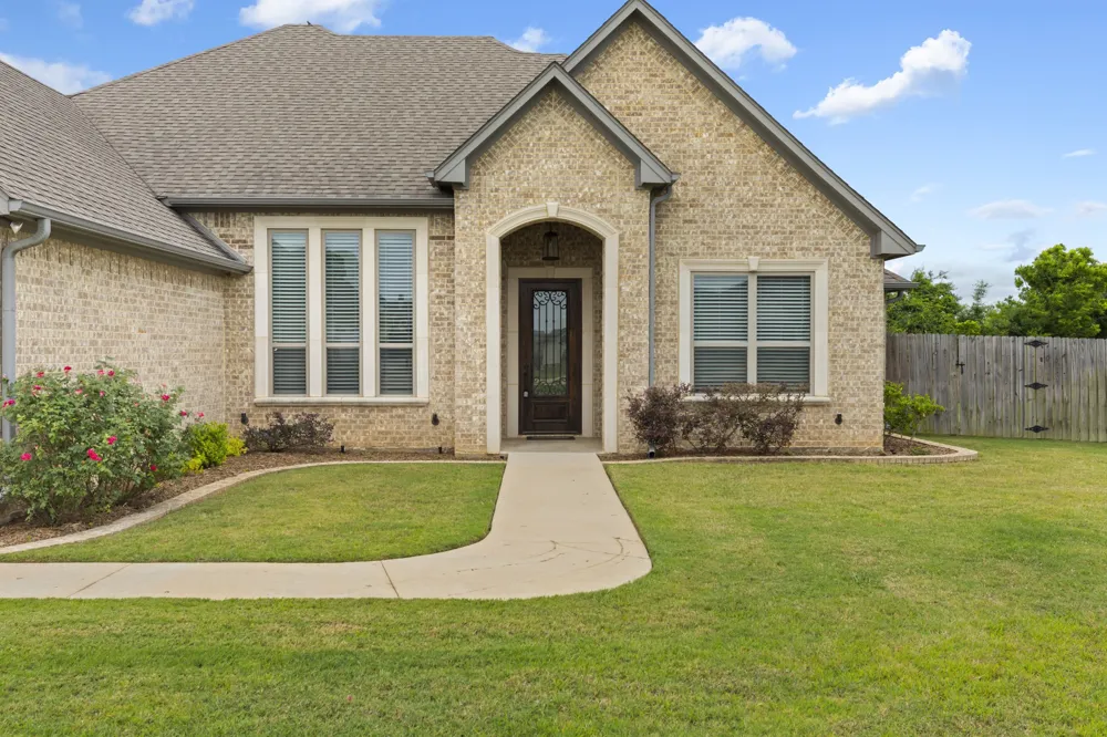 21553 Castle Rock Circle Bullard, TX 75758