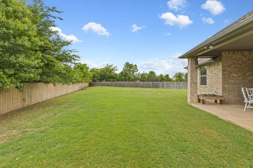 21553 Castle Rock Circle Bullard, TX 75758