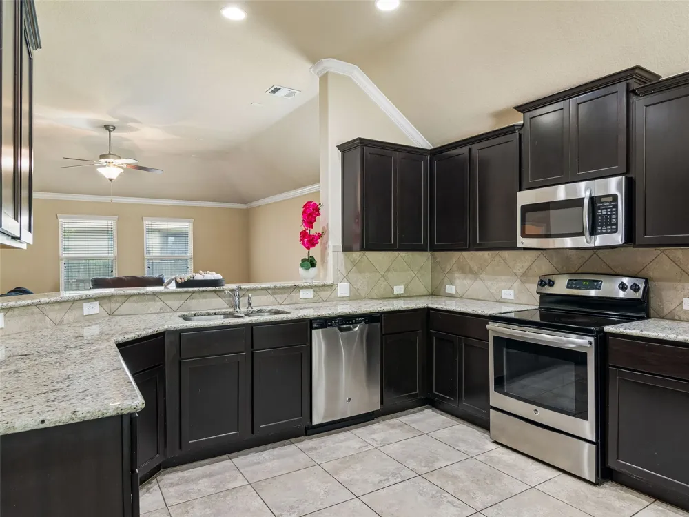 1820 Strawcove New Braunfels, TX 78130