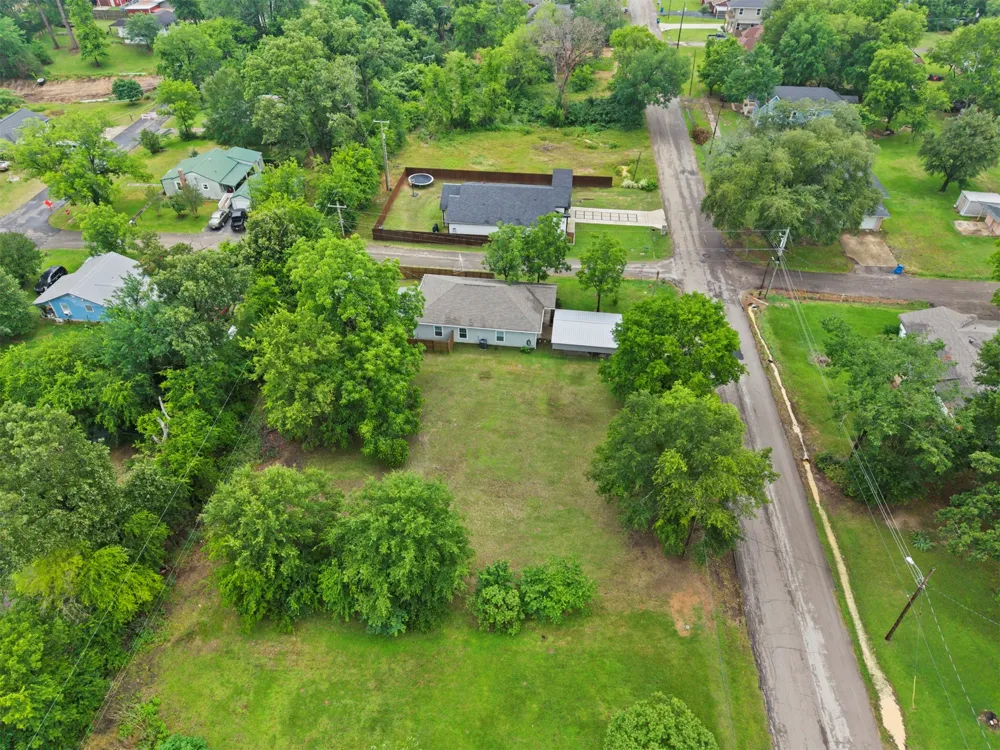 Spring Street Grand Saline, TX 75140
