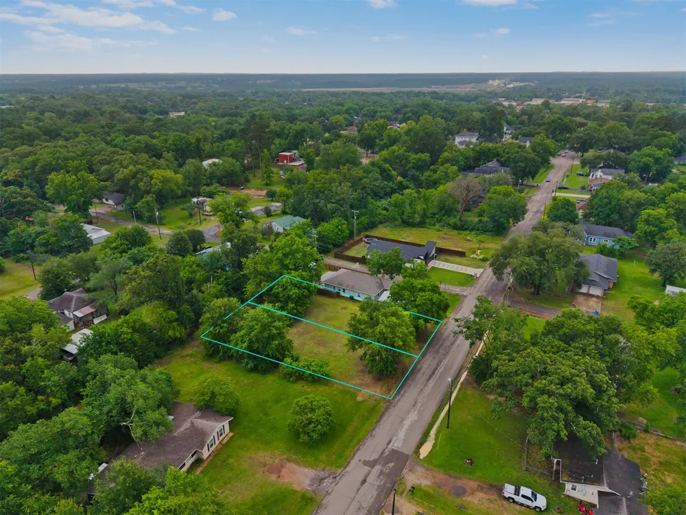 Spring Street Grand Saline, TX 75140