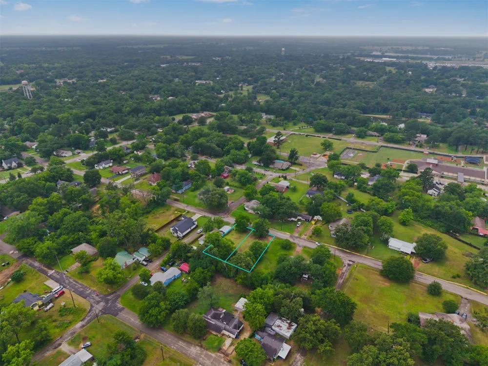 Spring Street Grand Saline, TX 75140