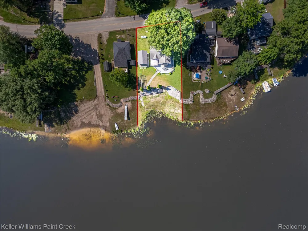 1379 Sioux Street Gladwin City, MI 48624