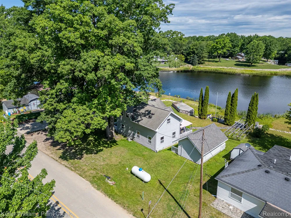 1379 Sioux Street Gladwin City, MI 48624