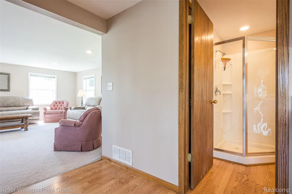 1379 Sioux Street Gladwin City, MI 48624
