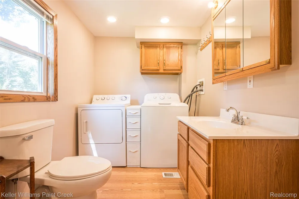 1379 Sioux Street Gladwin City, MI 48624