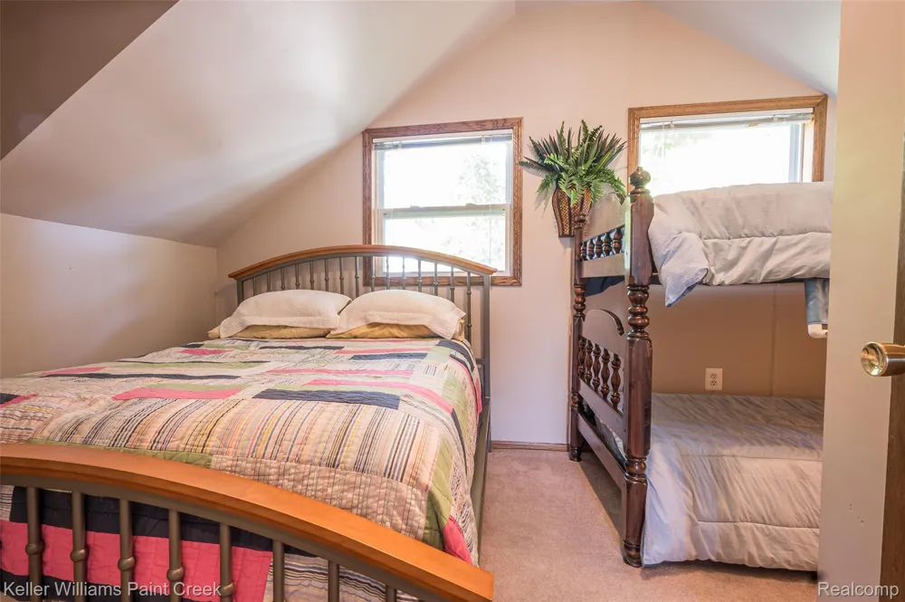 1379 Sioux Street Gladwin City, MI 48624