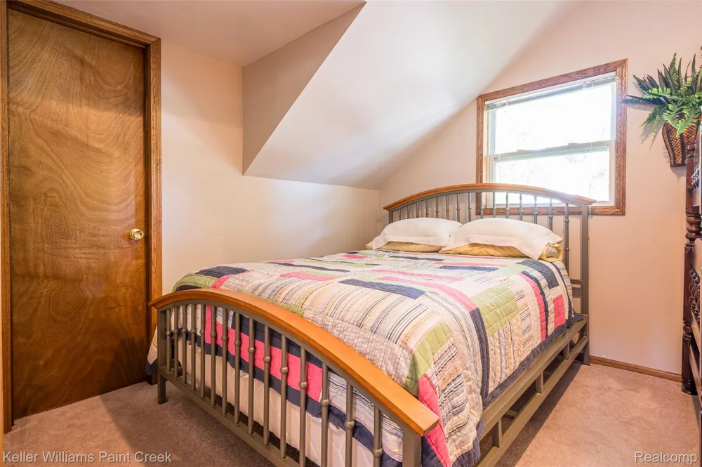 1379 Sioux Street Gladwin City, MI 48624