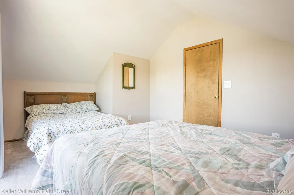 1379 Sioux Street Gladwin City, MI 48624