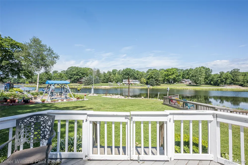 1379 Sioux Street Gladwin City, MI 48624
