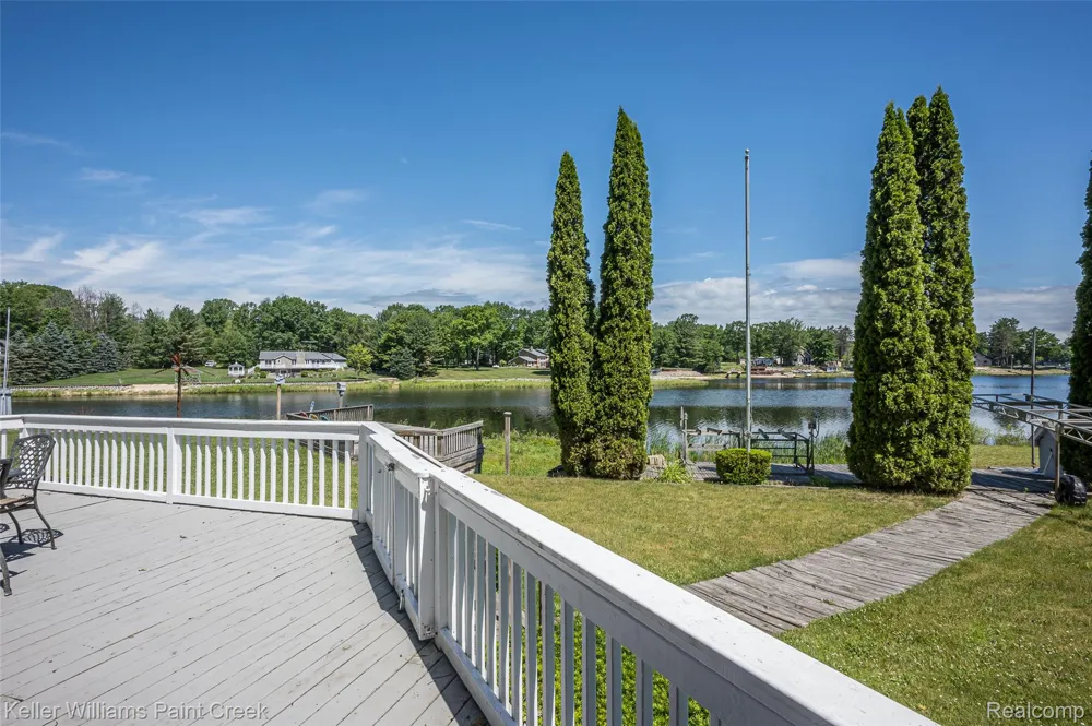1379 Sioux Street Gladwin City, MI 48624